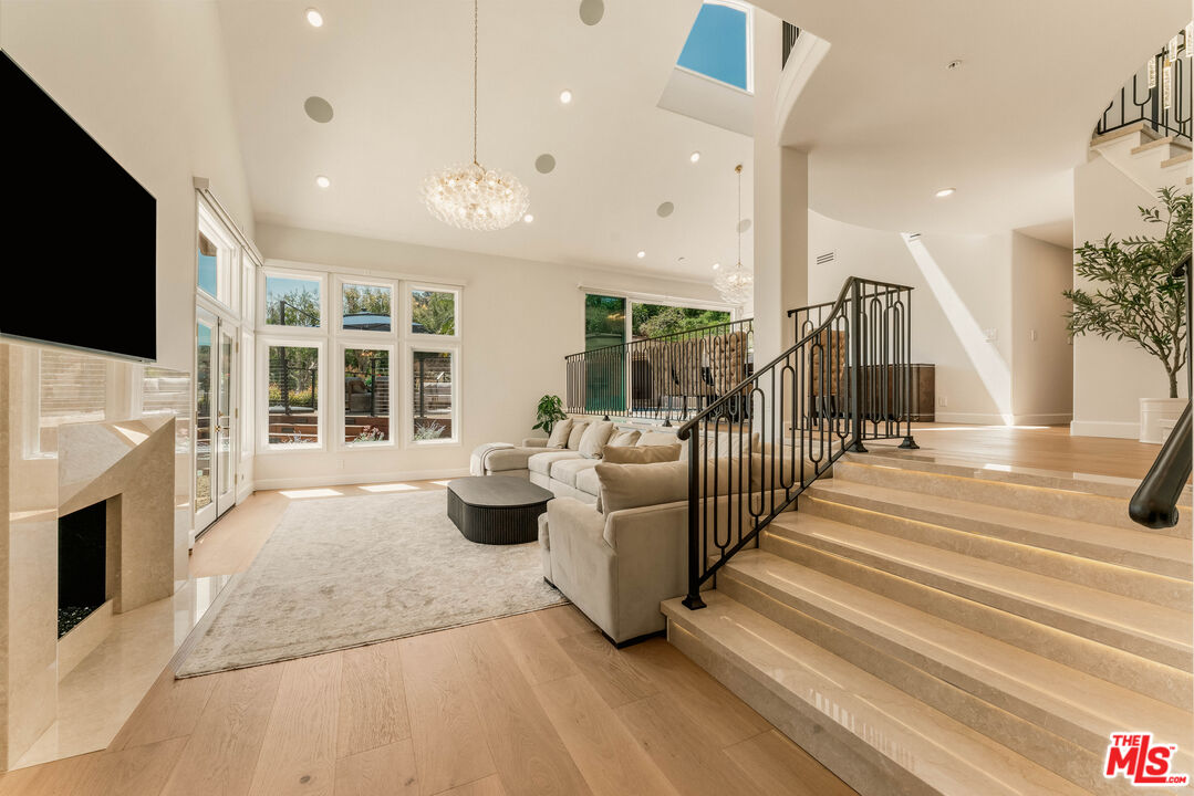 1432 Rutherford Dr