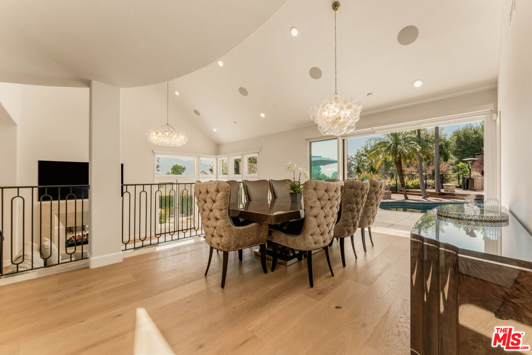 1432 Rutherford Dr