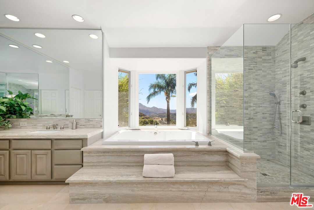 3011 Mountain Park Dr