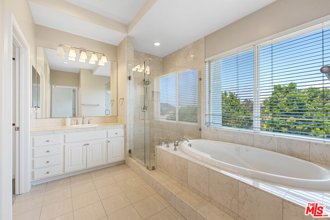 1385 White Feather Ct
