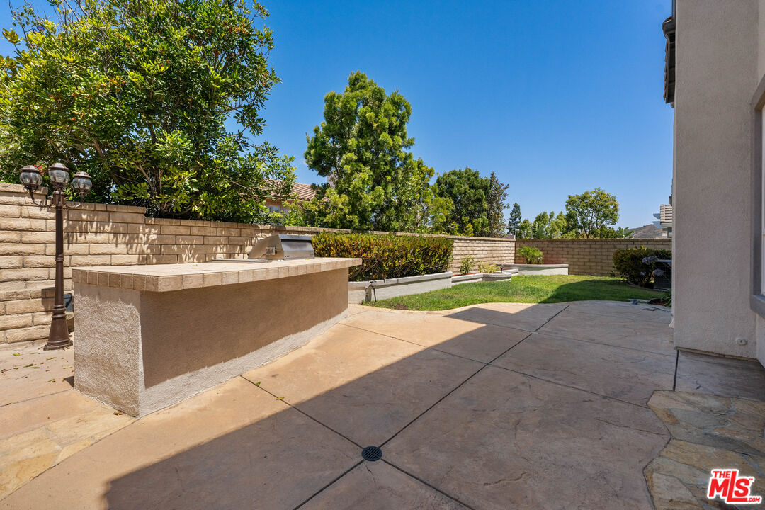 1385 White Feather Ct