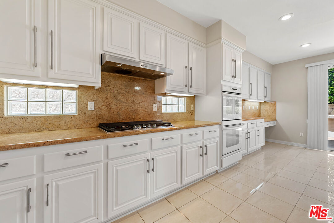 1385 White Feather Ct