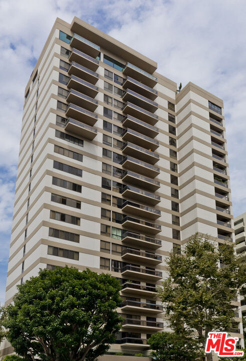 10445 Wilshire Blvd Unit: 905