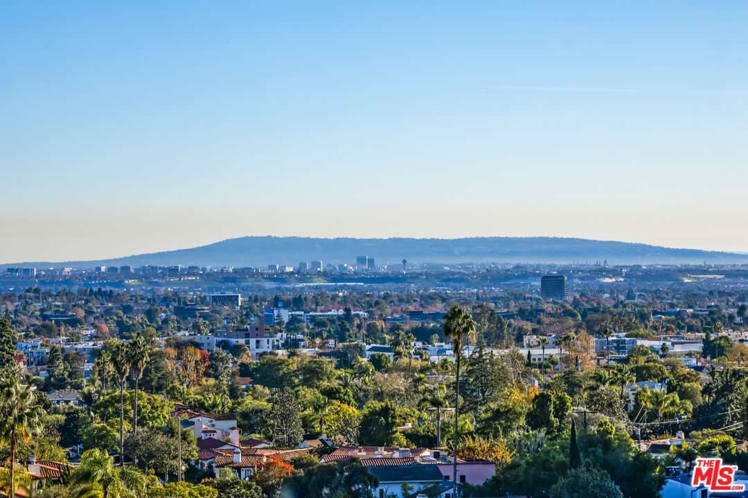 10445 Wilshire Blvd Unit: 905
