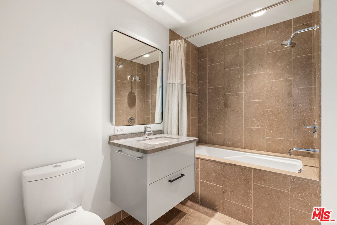 6250 Hollywood Blvd Unit: 12I