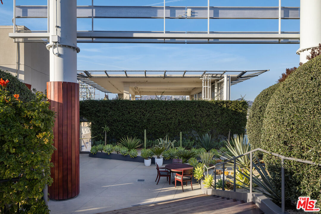 6250 Hollywood Blvd Unit: 12I