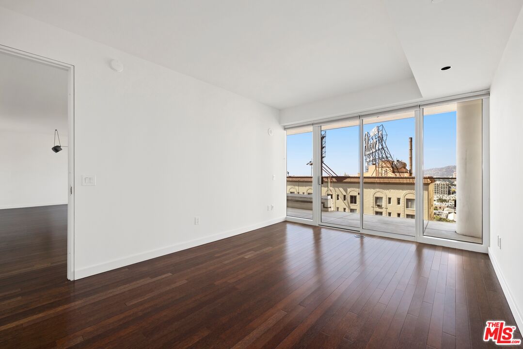 6250 Hollywood Blvd Unit: 12I
