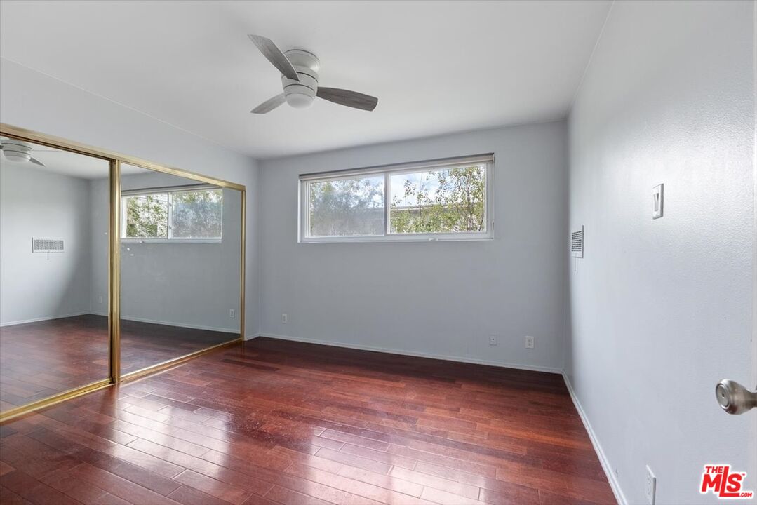 828 5th St Unit: 10