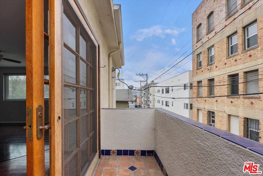 828 5th St Unit: 10