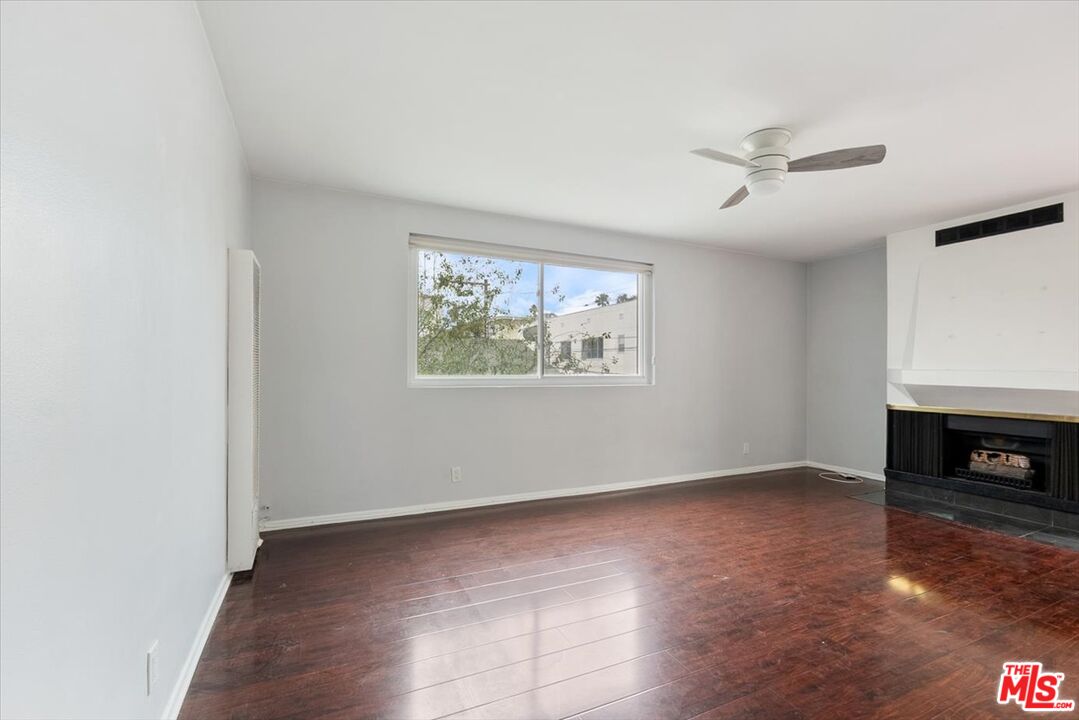 828 5th St Unit: 10