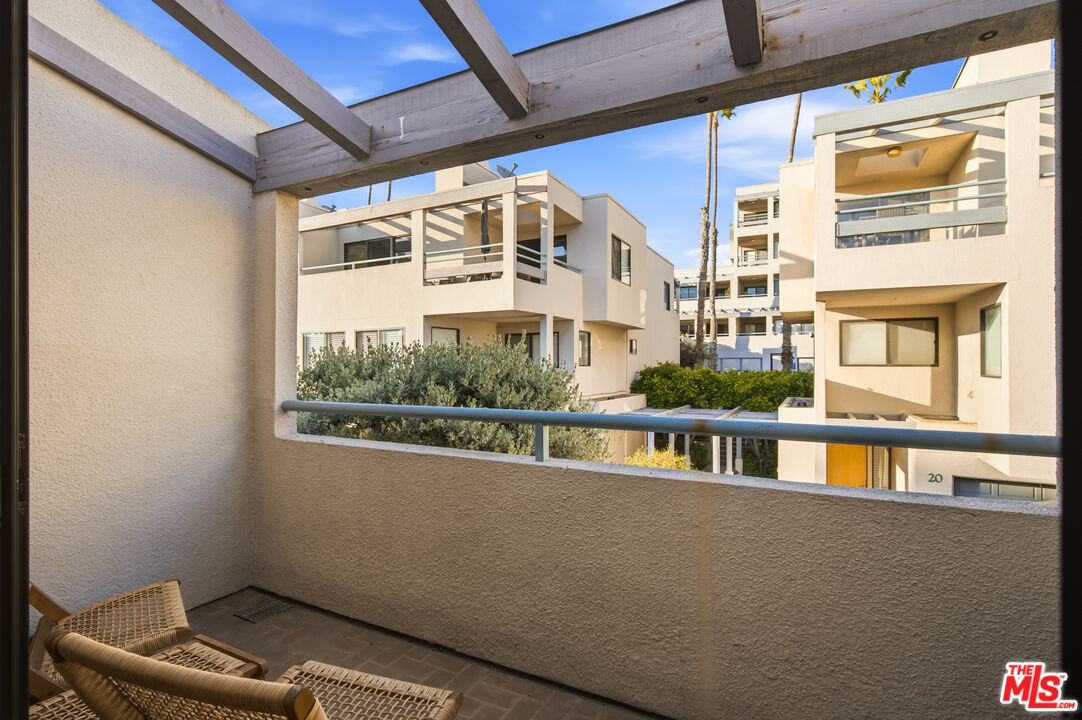 20 Ocean Park Blvd Unit: 7