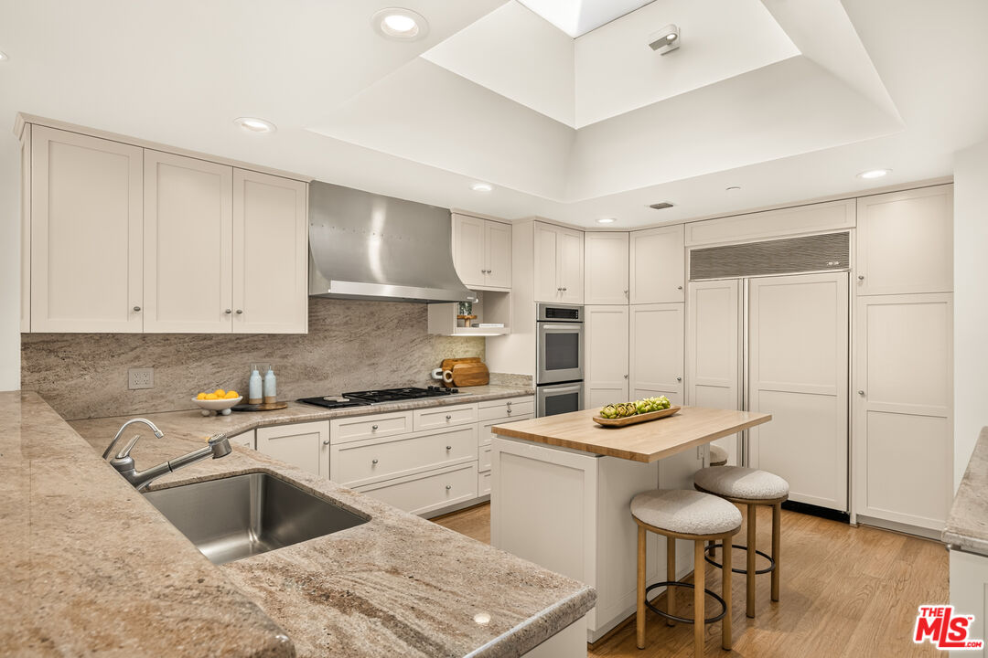 20 Ocean Park Blvd Unit: 7