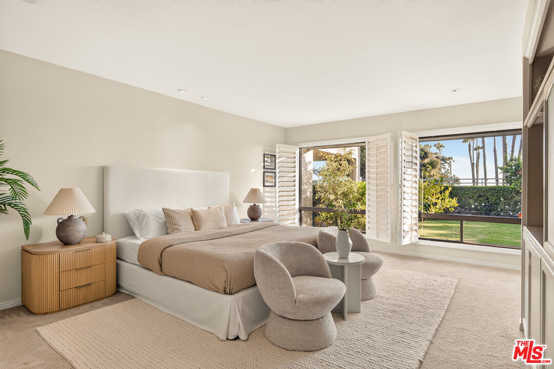 20 Ocean Park Blvd Unit: 7