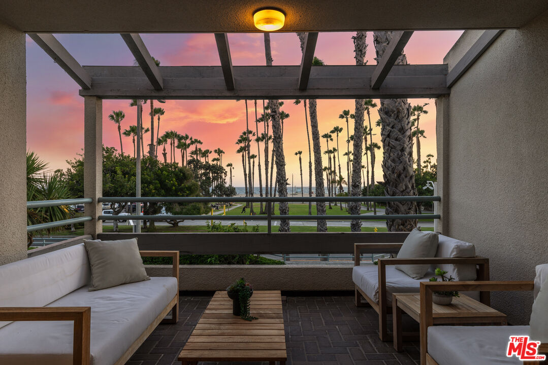 20 Ocean Park Blvd Unit: 7
