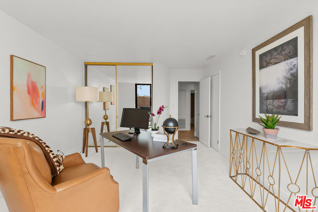 1880 Veteran Ave Unit: 306