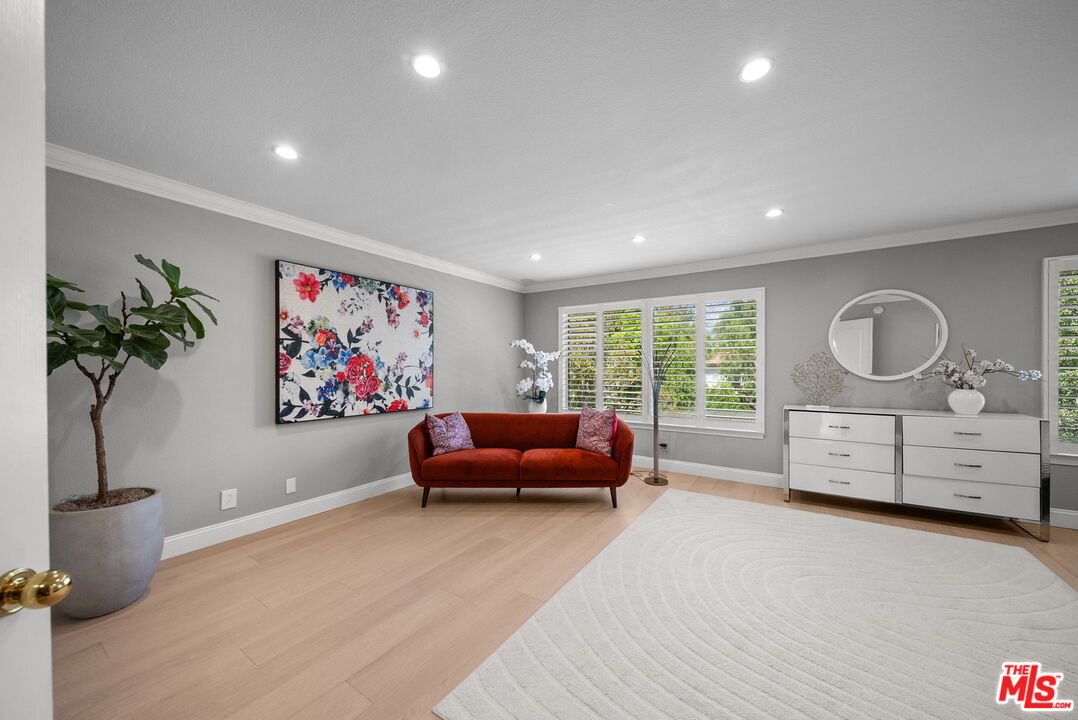 5413 Mark Ct