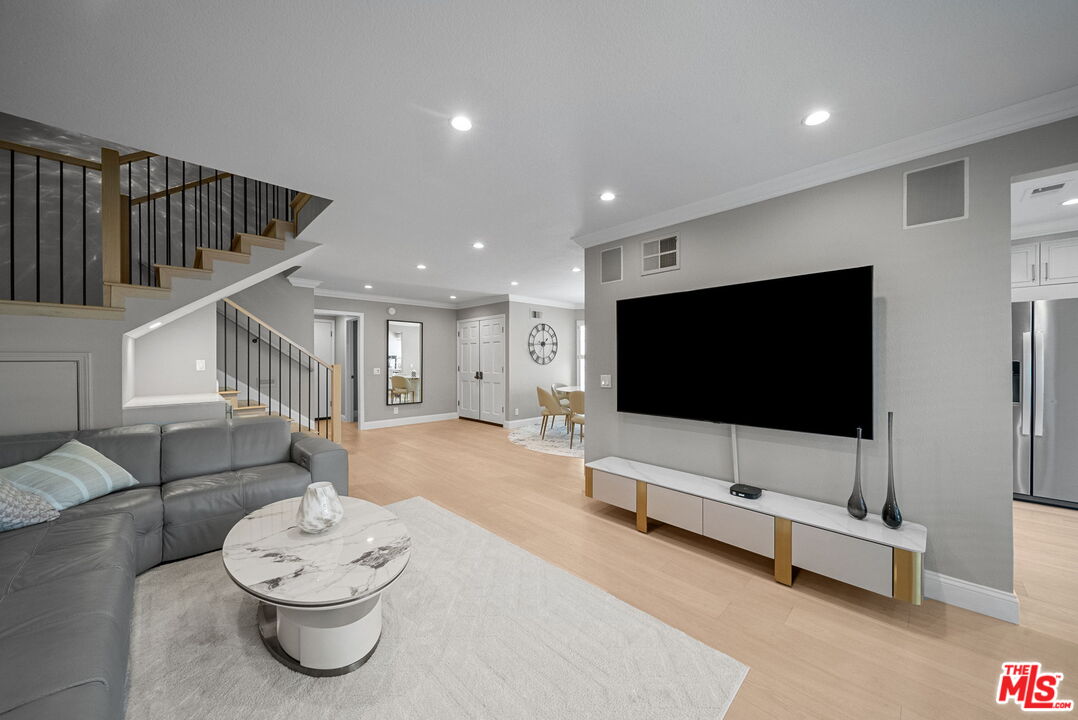 5413 Mark Ct