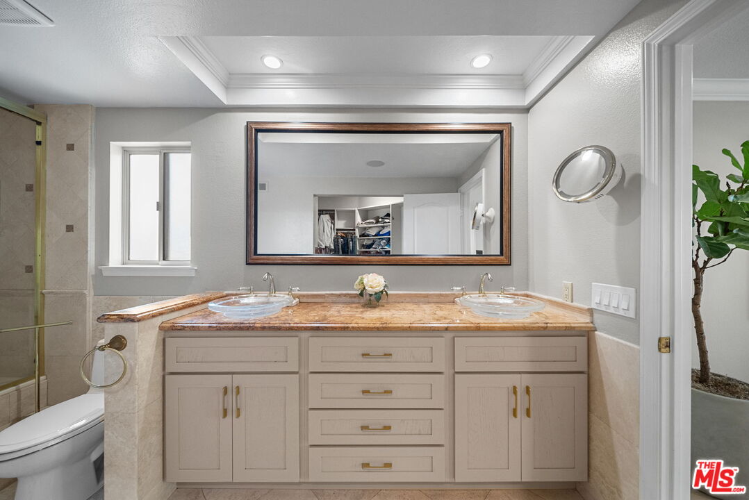 5413 Mark Ct