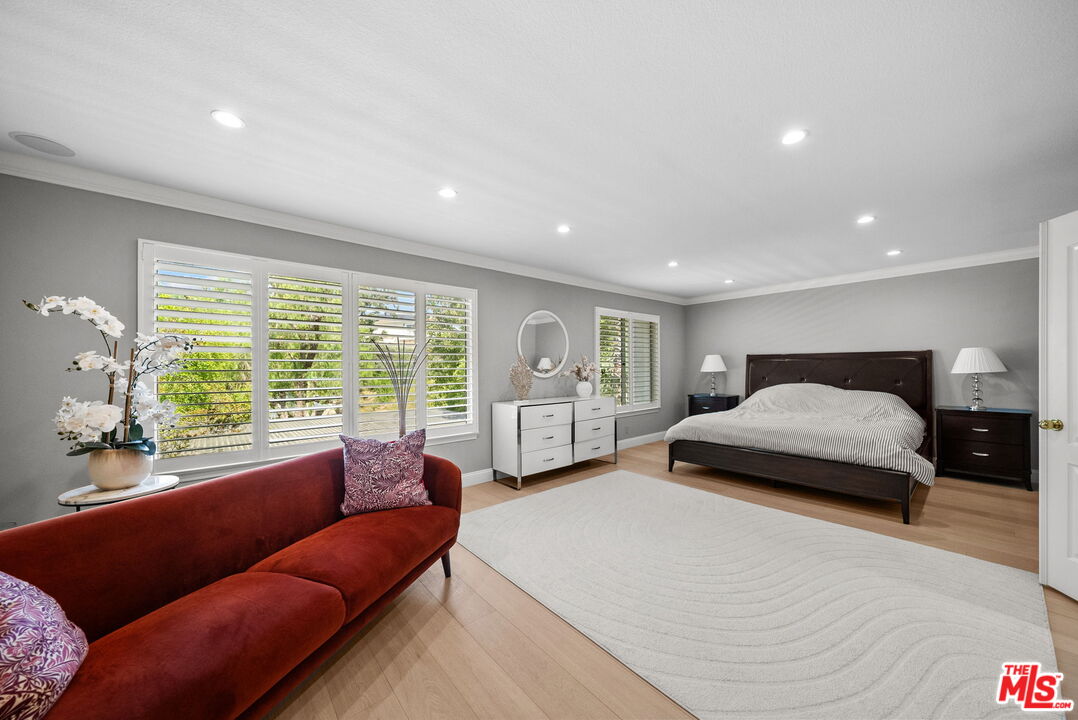 5413 Mark Ct