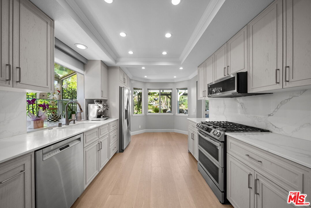 5413 Mark Ct