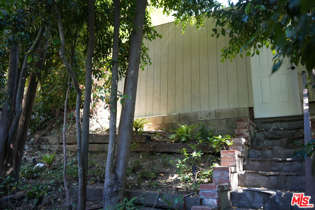 1418 Lindacrest Dr