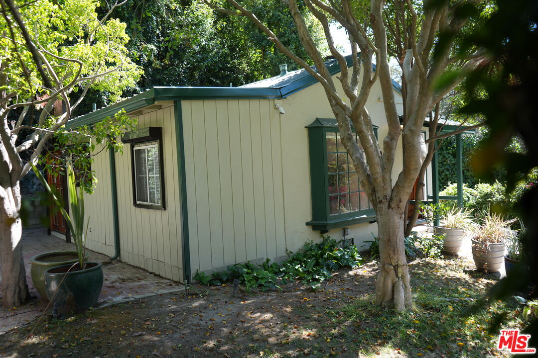 1418 Lindacrest Dr