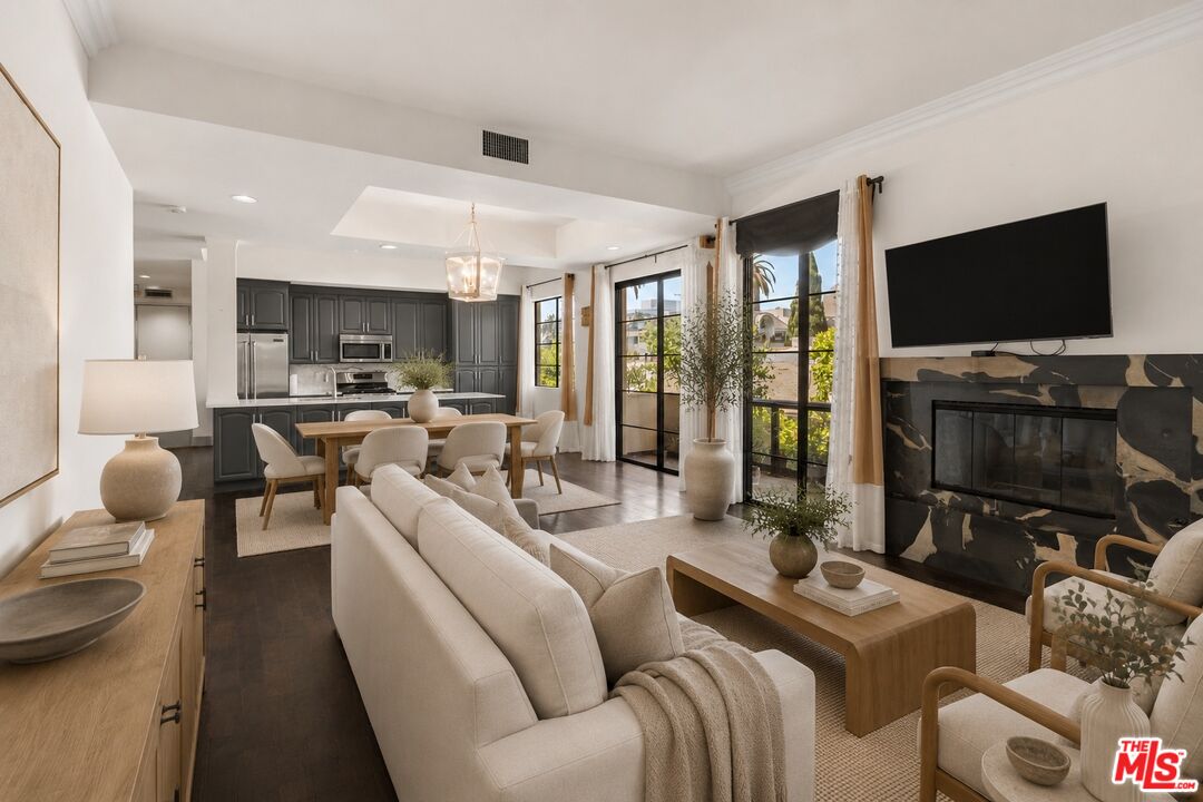 234 S Gale Dr Unit: 209