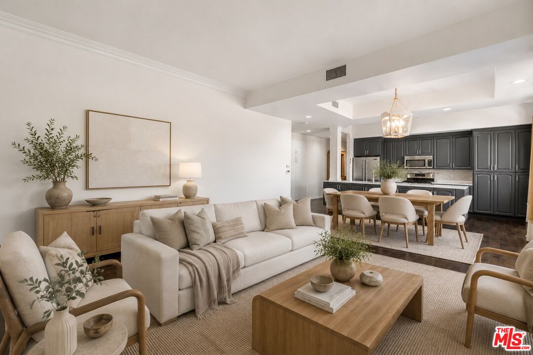 234 S Gale Dr Unit: 209