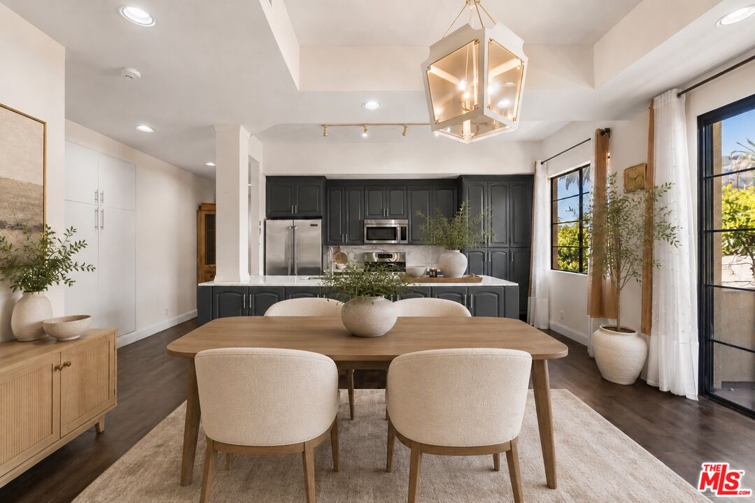 234 S Gale Dr Unit: 209