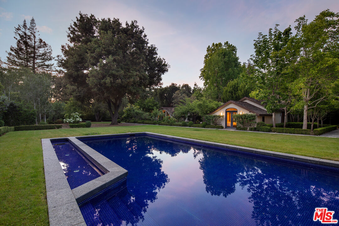 74 Atherton Ave