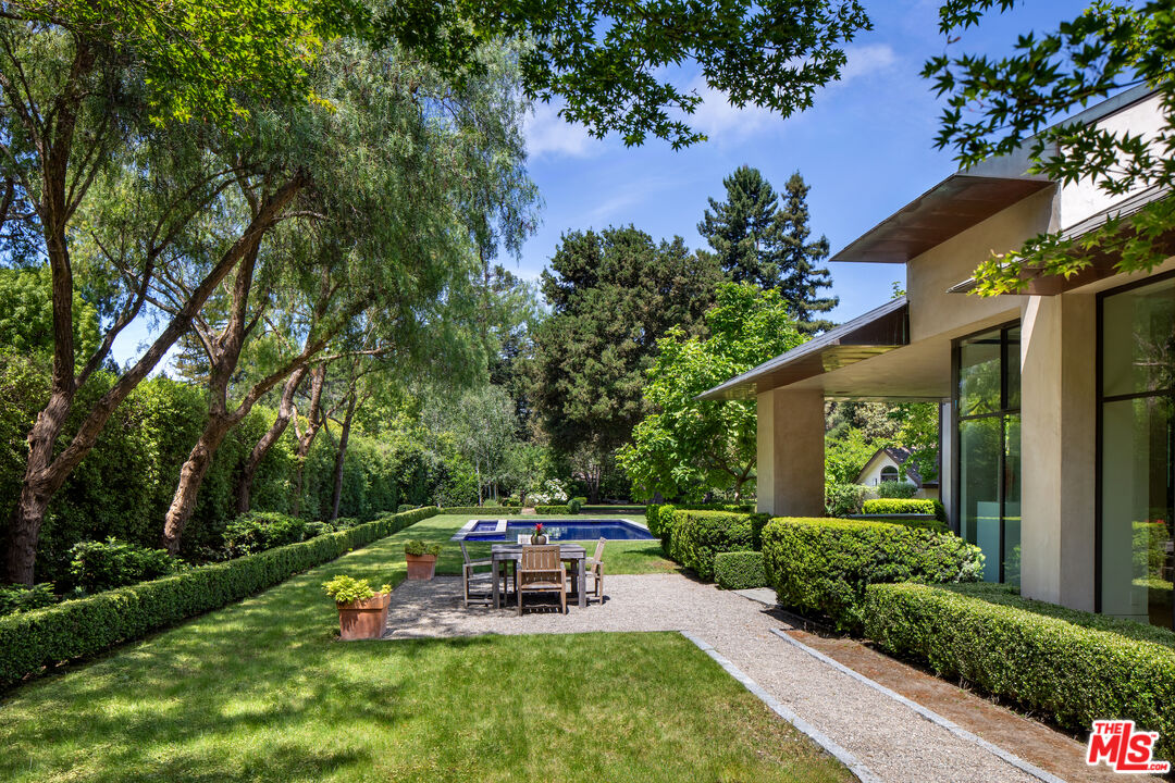 74 Atherton Ave