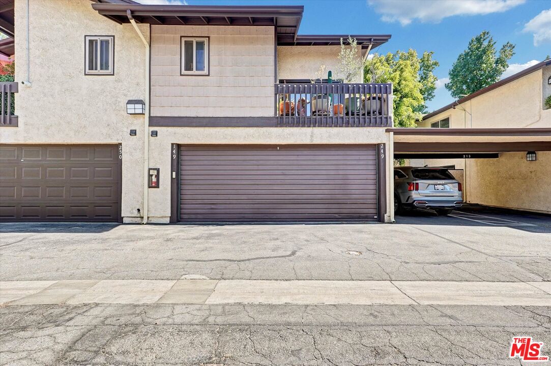 6716 Clybourn Ave Unit: 149