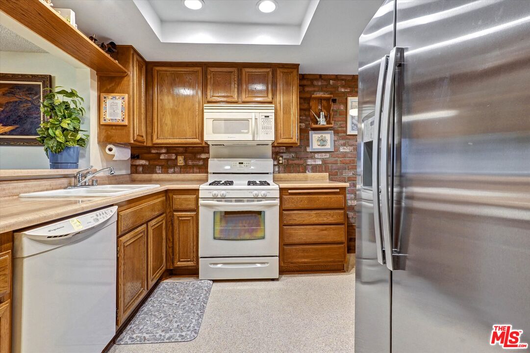 6716 Clybourn Ave Unit: 149