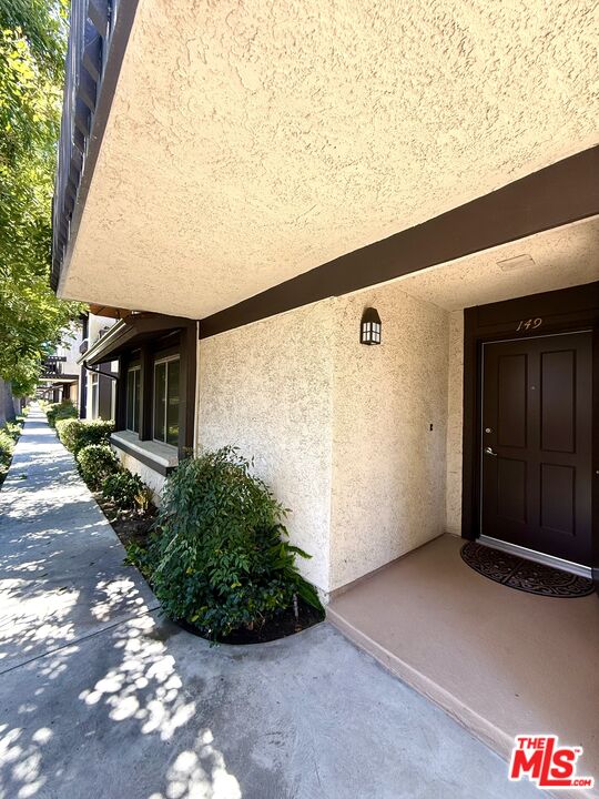 6716 Clybourn Ave Unit: 149