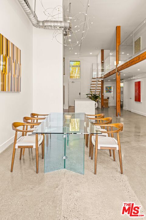 4115 Glencoe Ave Unit: 107