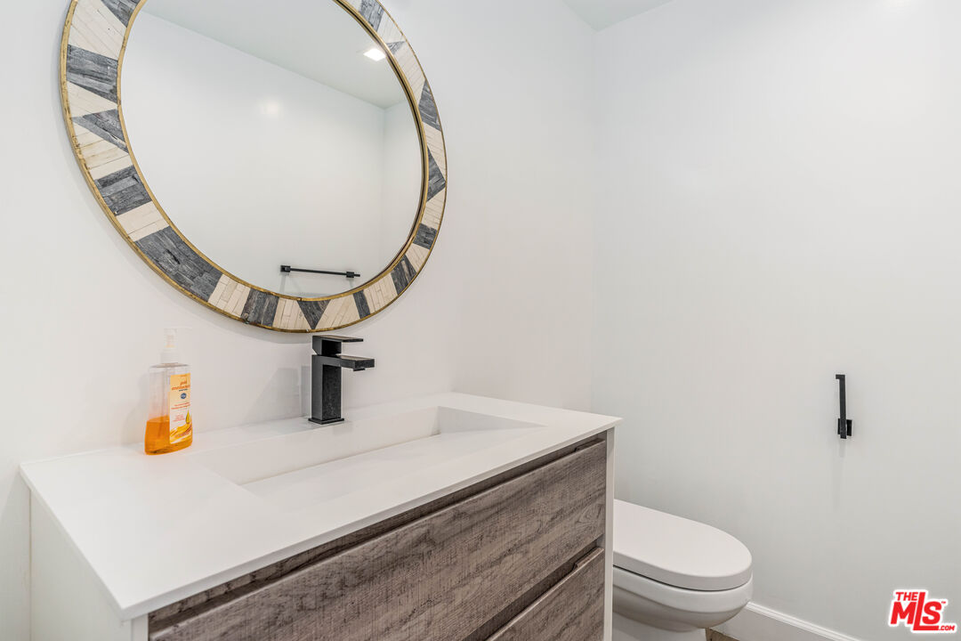 10501 Wilshire Blvd Unit: 1812