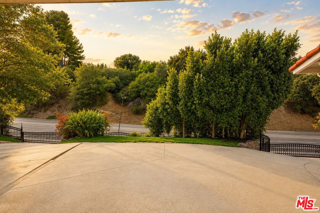 3160 Sepulveda Blvd