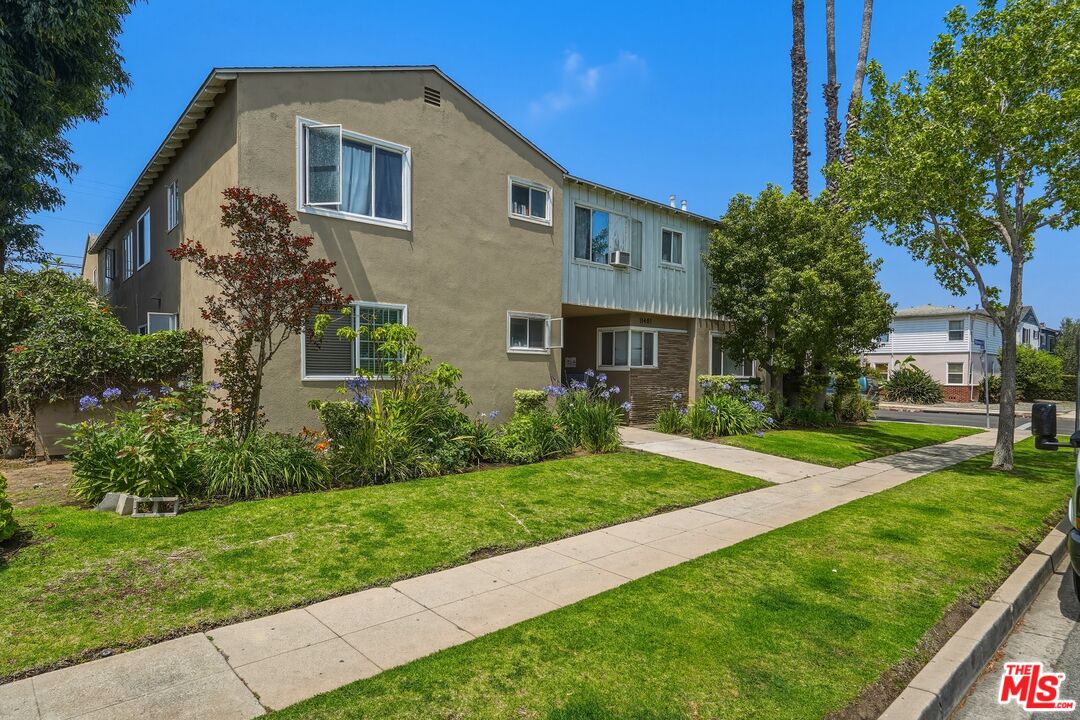 11401 Washington Pl
