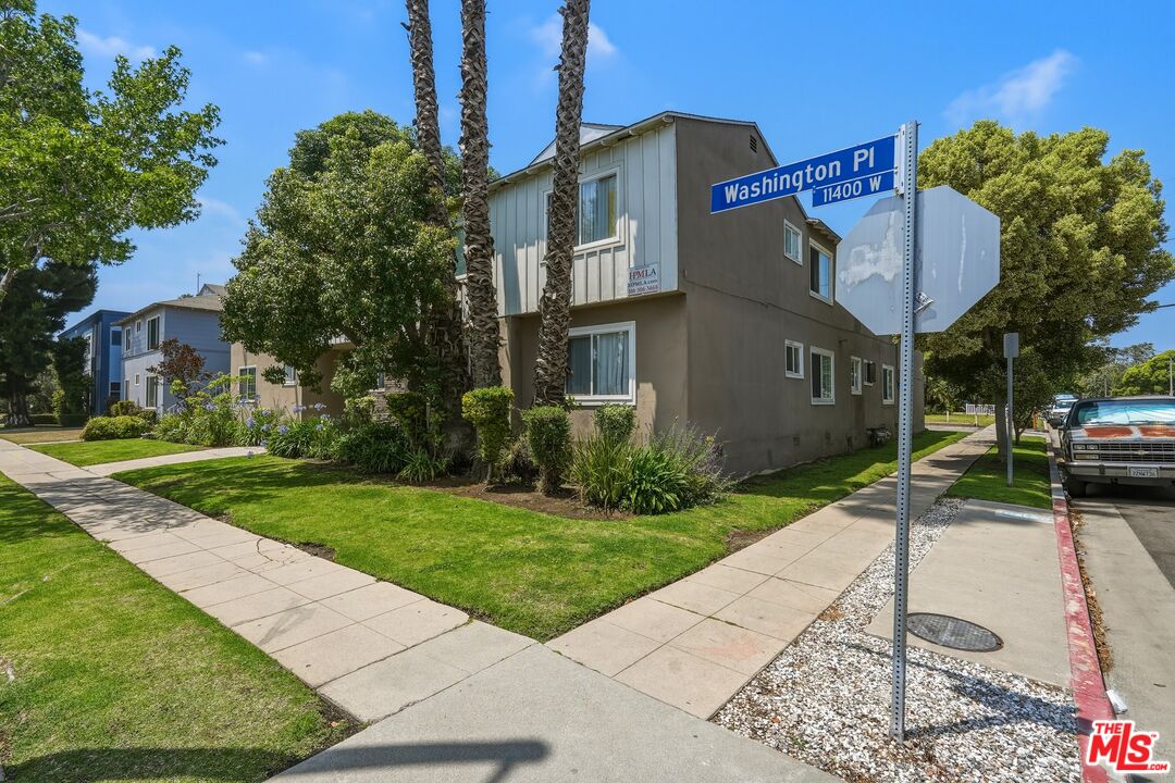 11401 Washington Pl