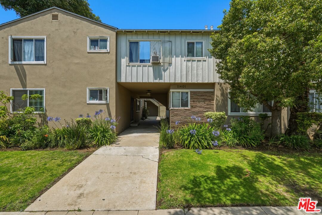 11401 Washington Pl