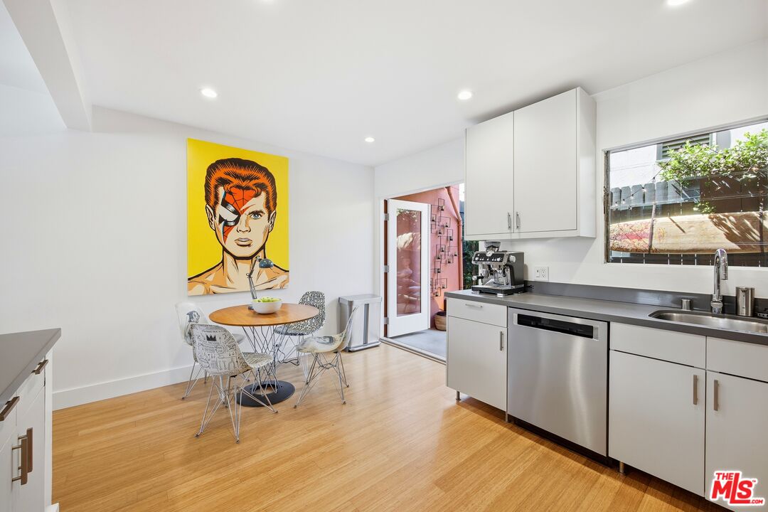 1400 N Hayworth Ave Unit: 2