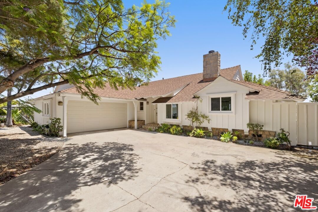 2120 Linda Flora Dr