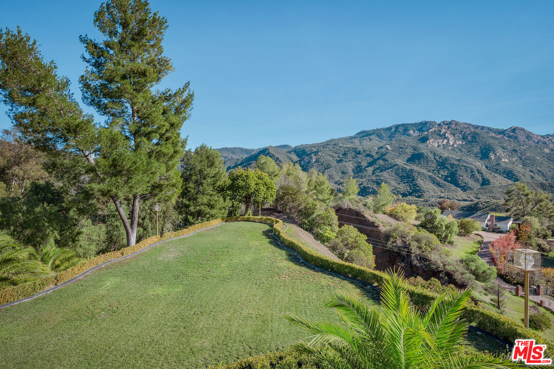 25665 Mulholland Hwy