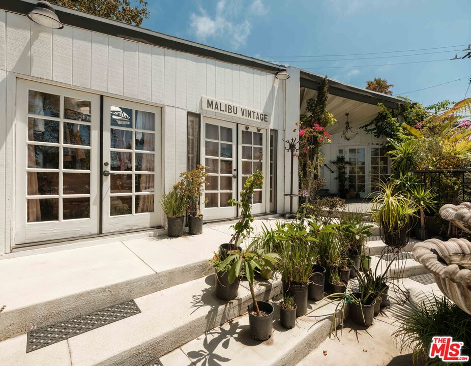 21201 Pacific Coast Hwy