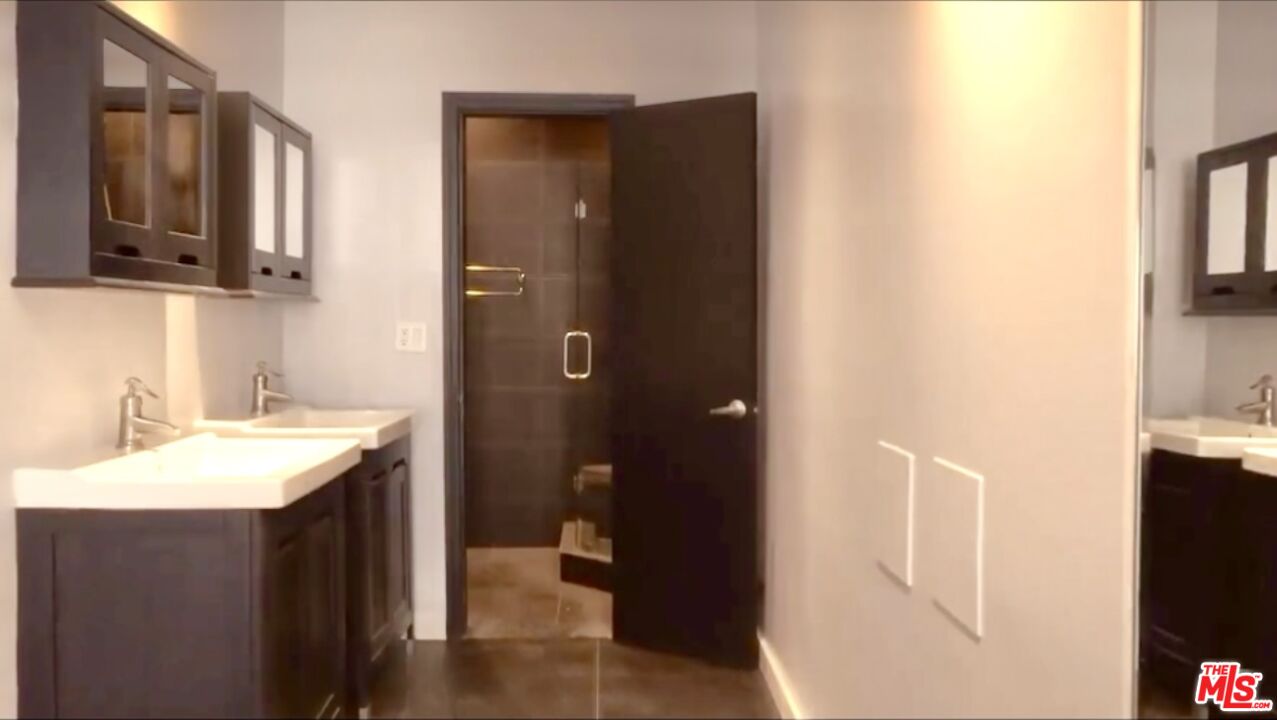 825 S Le Doux Rd Unit: 303