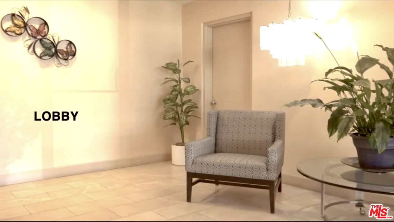 825 S Le Doux Rd Unit: 303