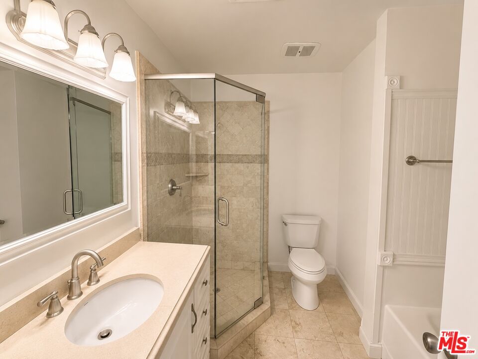 5870 Green Valley Cir Unit: 129