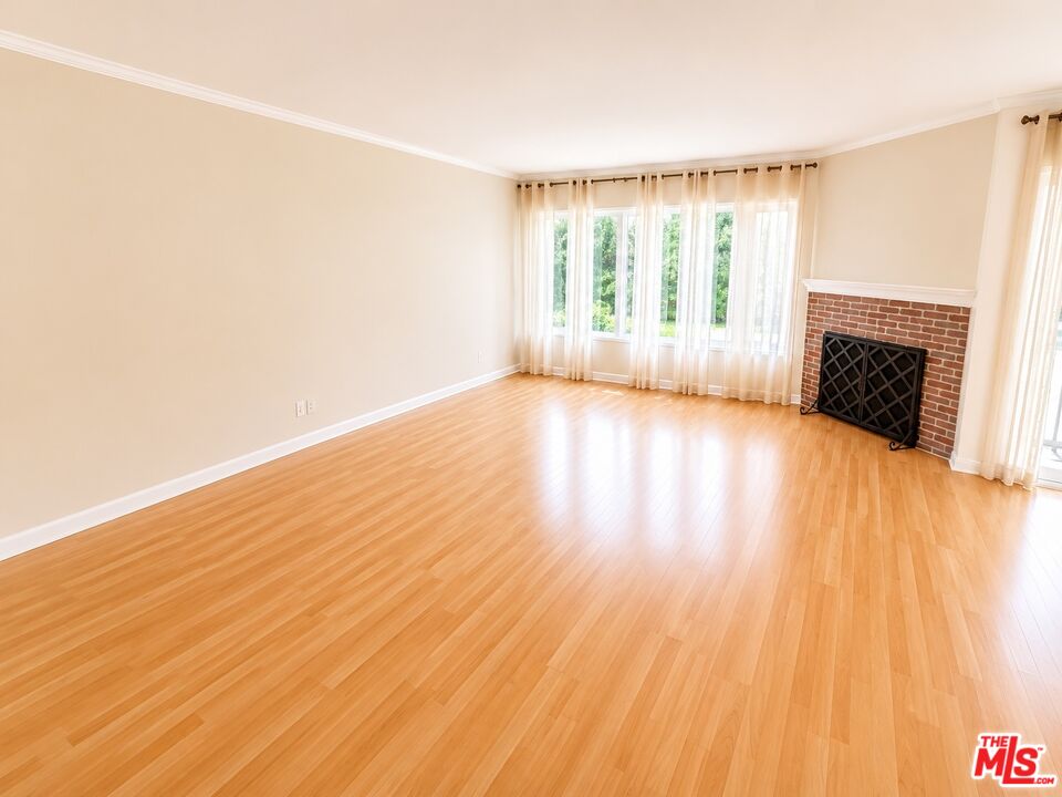 5870 Green Valley Cir Unit: 129