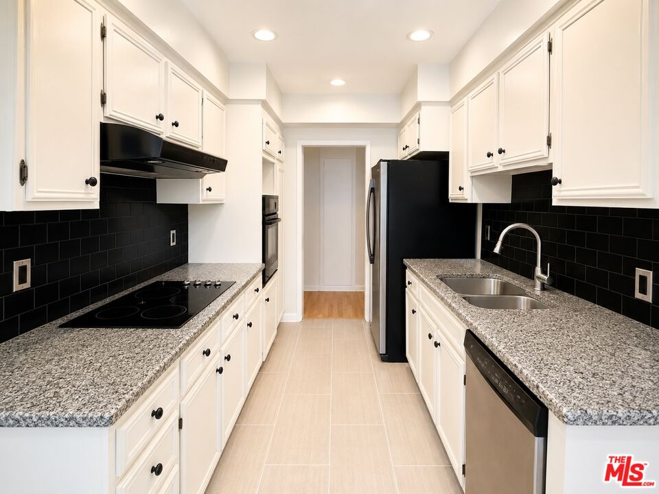 5870 Green Valley Cir Unit: 129