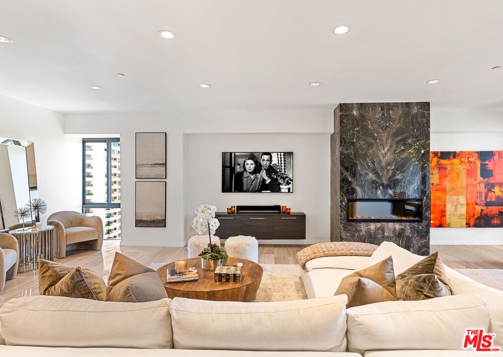 10445 Wilshire Blvd Unit: 1905